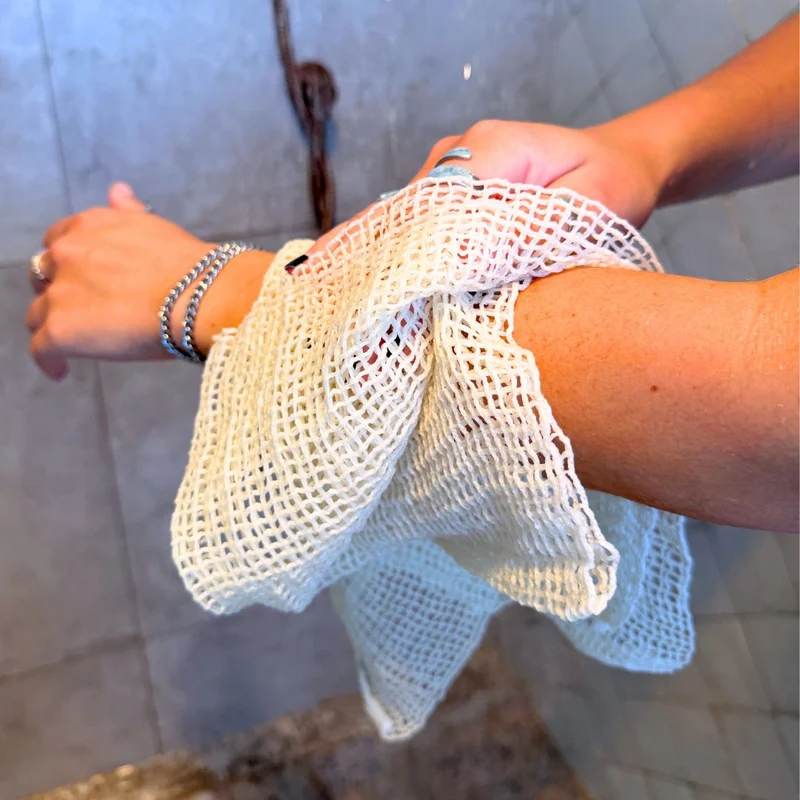Sasawashi Open Weave Exfoliating Shower Towel – Deep Body Scrub